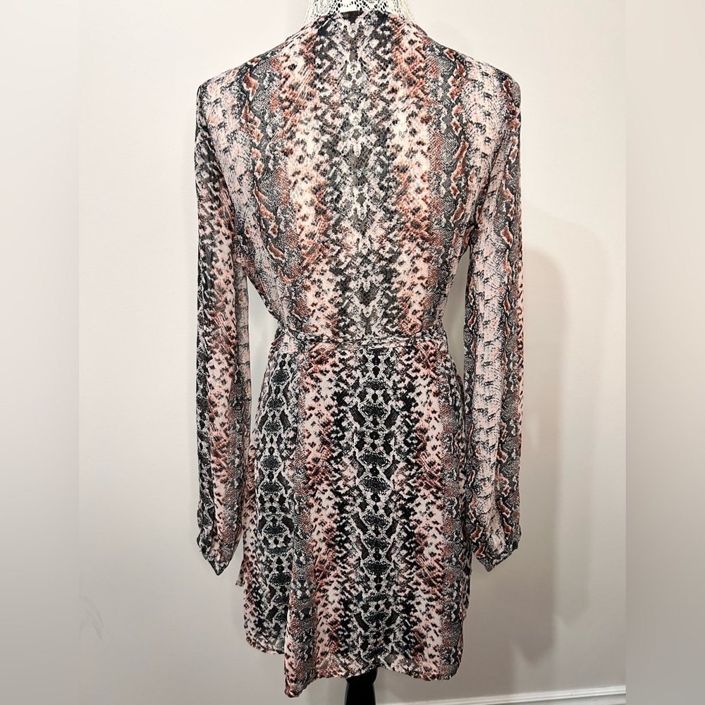 Chic Multicolor Patterned Dress - Picture 10 of 15